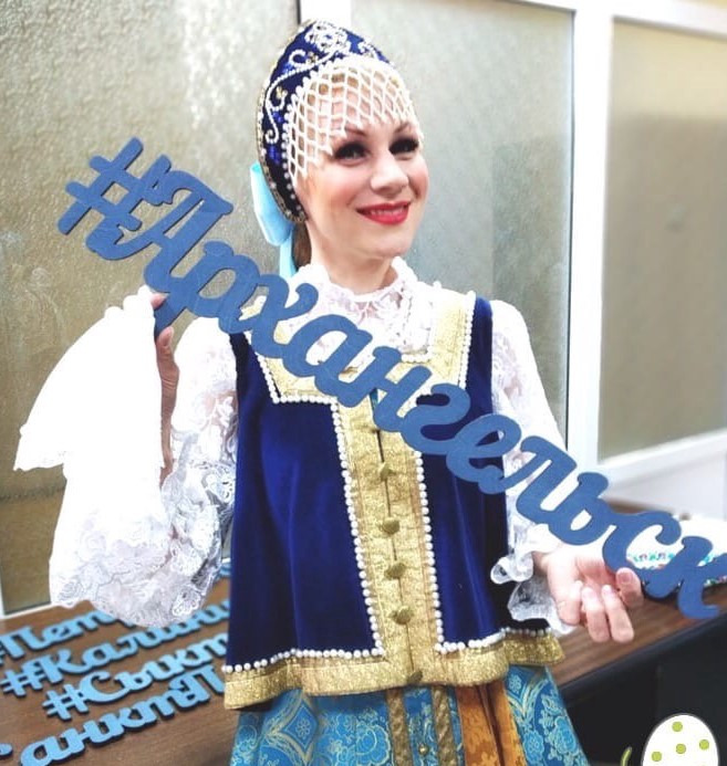 Выпускница колледжа в коллективе Северного русского народного хора 