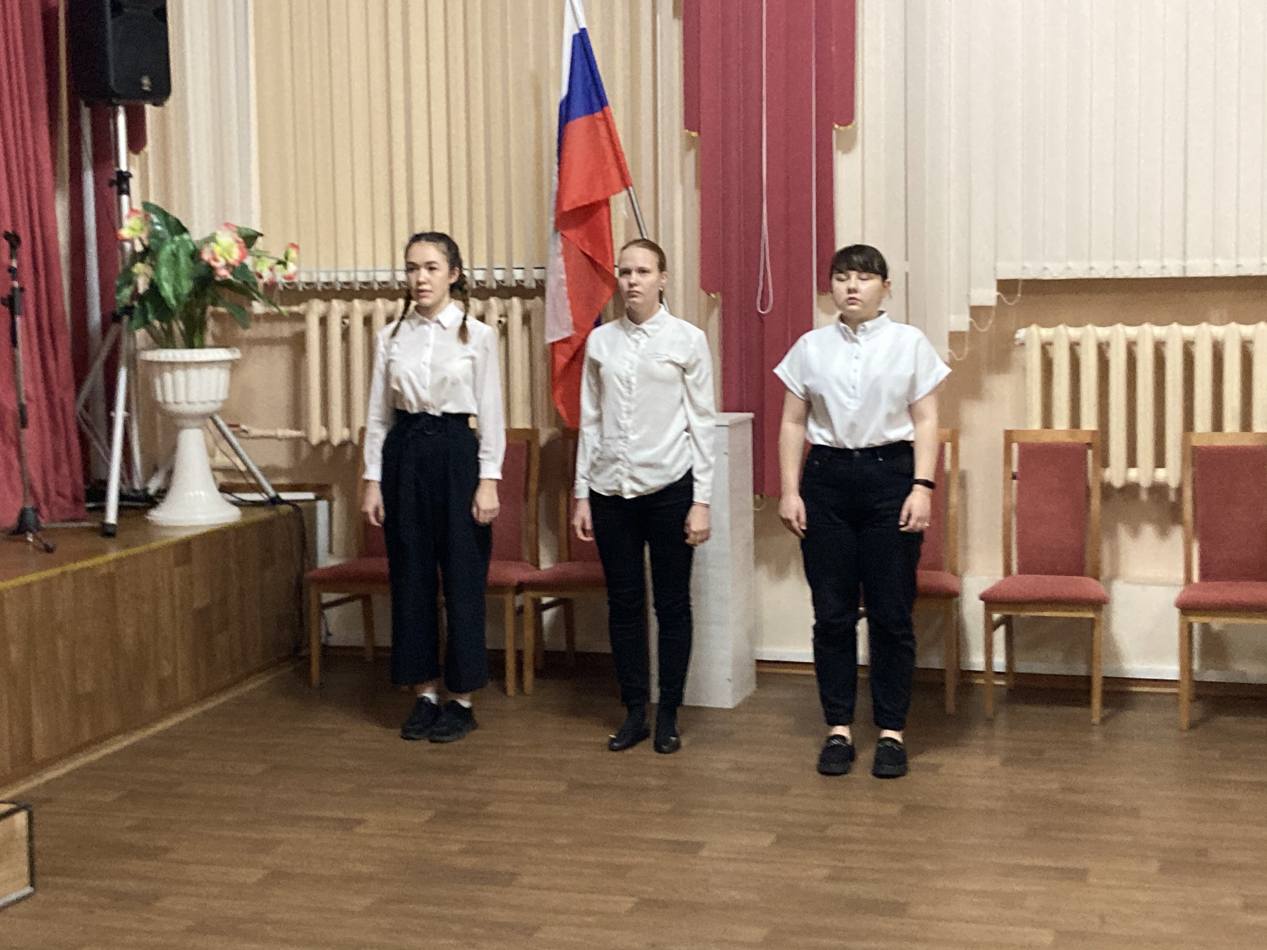 Первая в 2023 году церемония выноса флага Российской Федерации