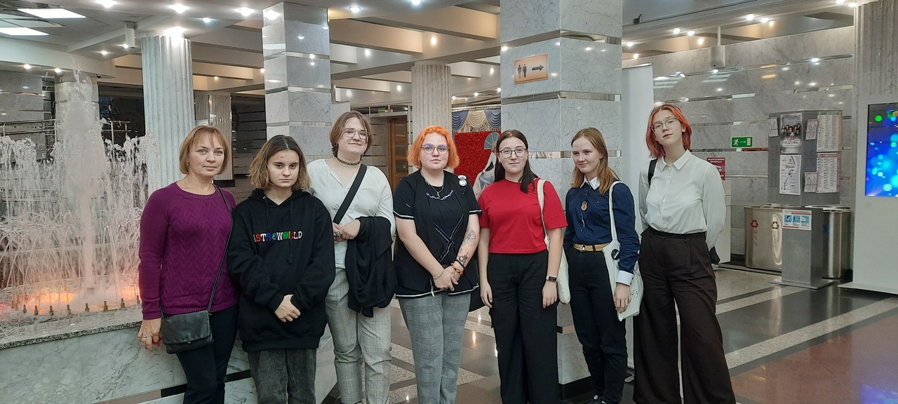 Группа 11(9) в театре драмы